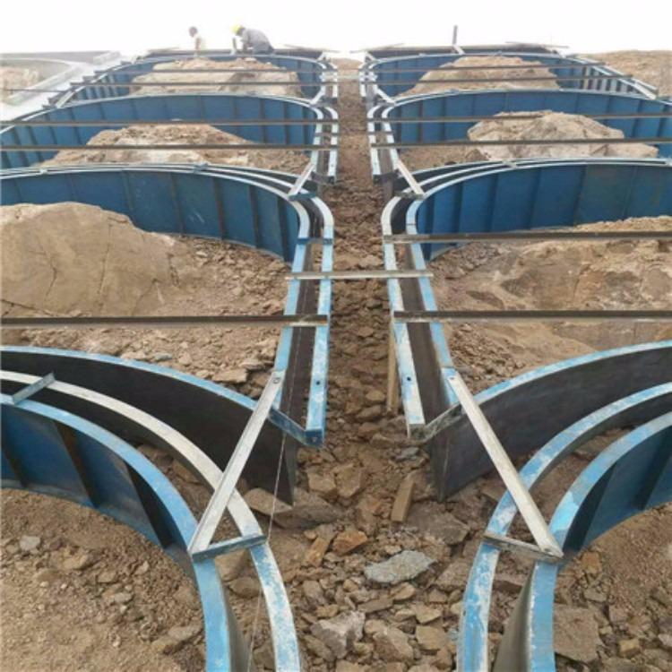 1586820210985255.jpg 拱形护坡模具3.jpg